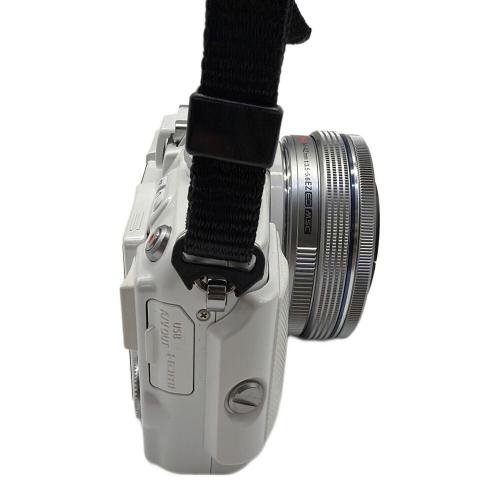 OLYMPUS (オリンパス) ミラーレス一眼カメラ E-PL6 ダブルレンズキット