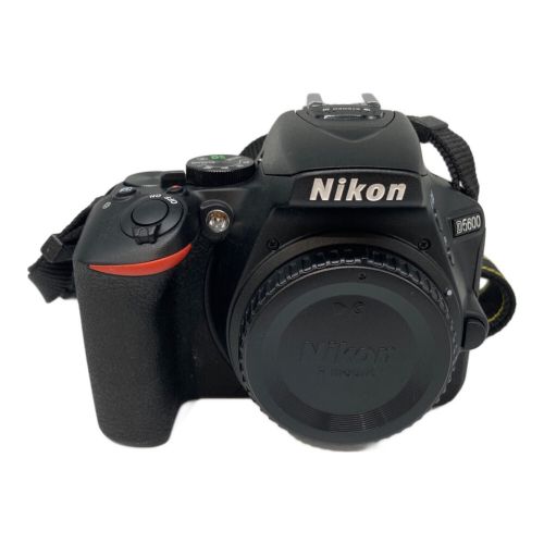 Nikon (ニコン) デジタル一眼レフカメラ D5600 ダブルズームキット