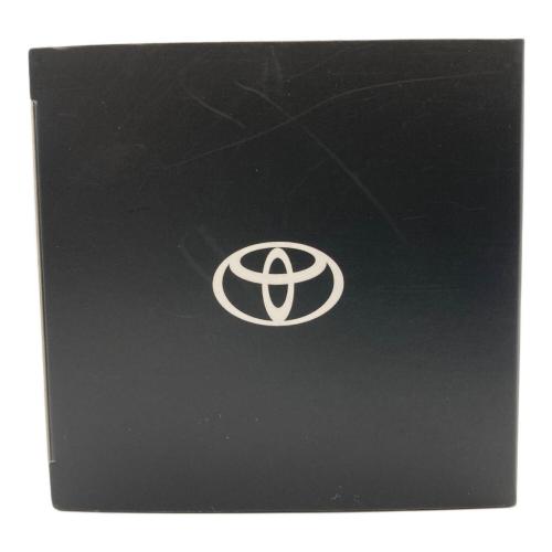 1/30 トヨタ ハリアー  202 ブラック