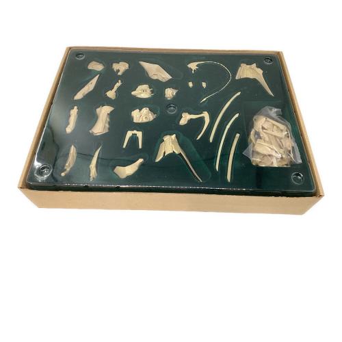 プラモデル ナイトオブゴールド 海洋堂 アッセンブルモデルキット