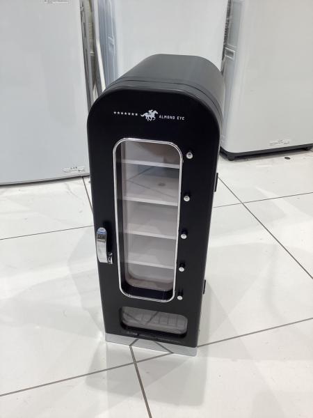 自動販売機型保冷庫 JRA アーモンドアイ 俺の自販機 当選品