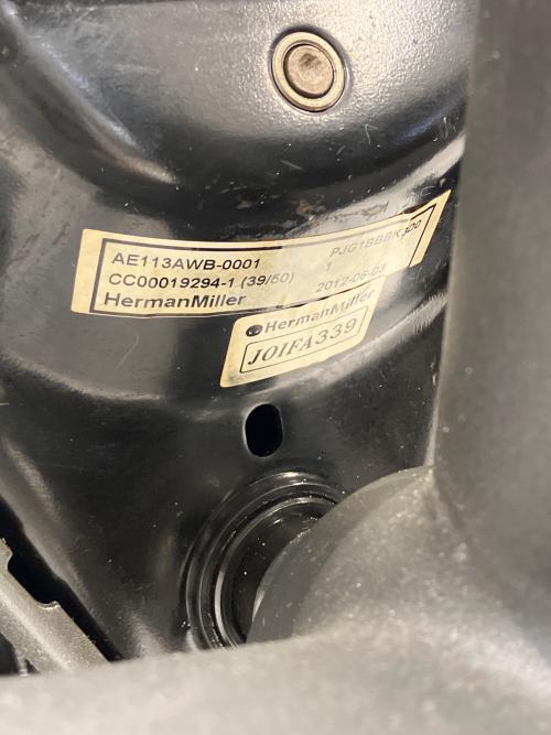 Herman Miller (ハーマンミラー) アーロンチェア ブラック 1人掛け AE113AWB-0001 クラシック ポスチャーフィット