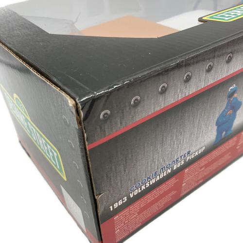 JADA (ジェイダ) ダイキャストカー COOKIE MONSTER&1963VOLKSWAGEN BUS PICKUP