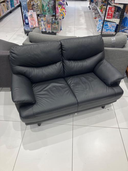 ニトリ 2人掛けソファー ブラック 合皮