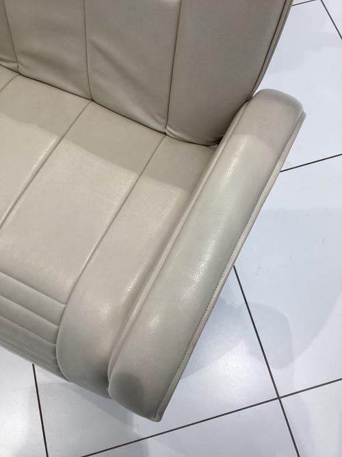 タカラベルモント リクライニングチェアー 非電動 現状販売 アイボリー 快適美顔