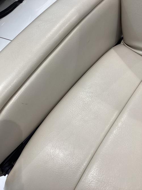 タカラベルモント リクライニングチェアー 非電動 現状販売 アイボリー 快適美顔