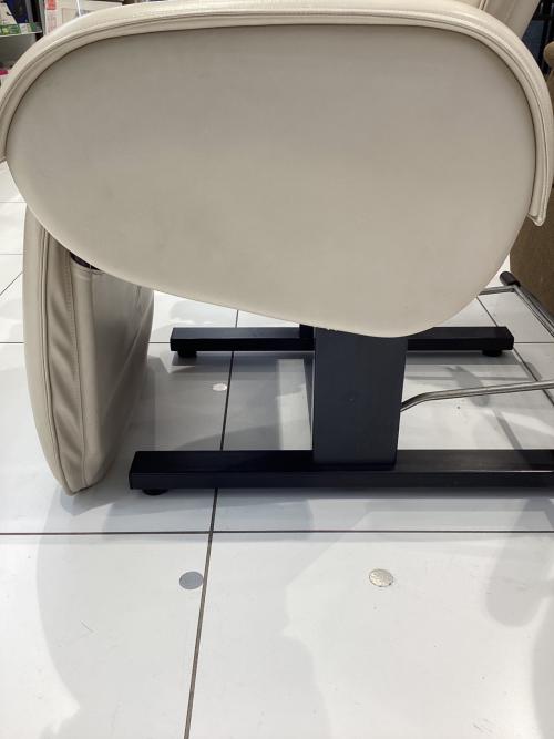 タカラベルモント リクライニングチェアー 非電動 現状販売 アイボリー 快適美顔