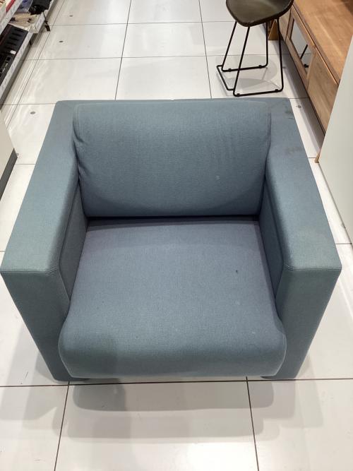 Knoll (ノル) 1人掛けソファー ブルー フィスターコレクション