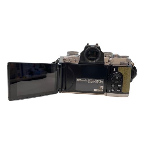 Nikon (ニコン) ミラーレス一眼カメラ N2016 レトロ調APS-Cミラーレスカメラ Zfc レンズキット DX16-50