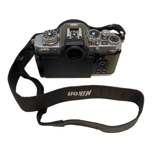 Nikon (ニコン) ミラーレス一眼カメラ N2016 レトロ調APS-Cミラーレスカメラ Zfc レンズキット DX16-50