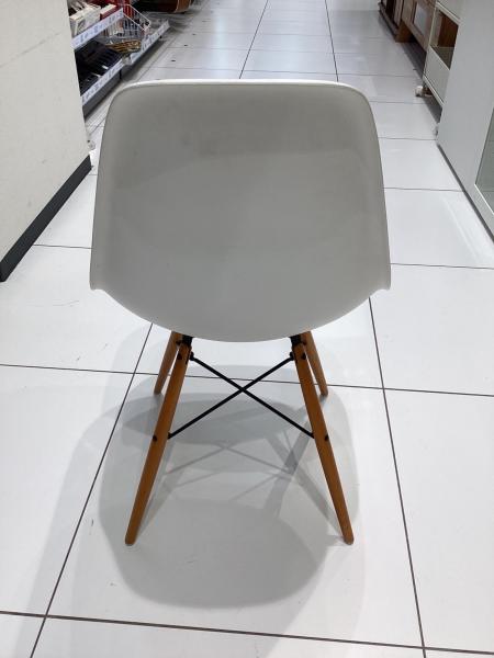 Vitra (ヴィトラ) イームズプラスチックシェルサイドチェア ホワイト