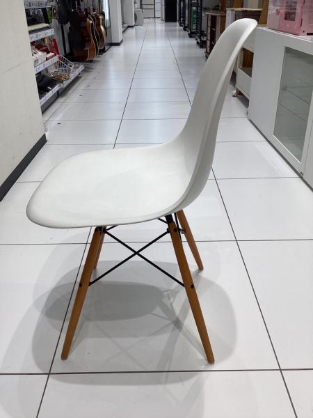 Vitra (ヴィトラ) イームズプラスチックシェルサイドチェア ホワイト