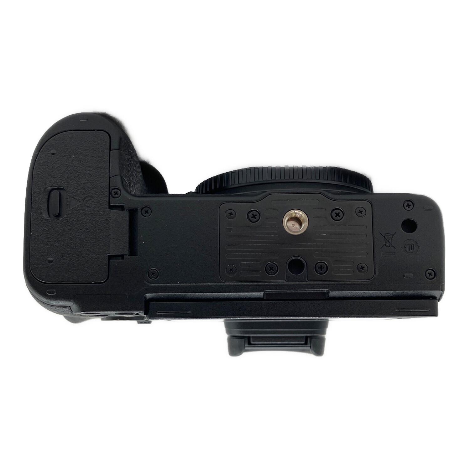 Nikon (ニコン) ミラーレス一眼カメラ Z5｜トレファクONLINE