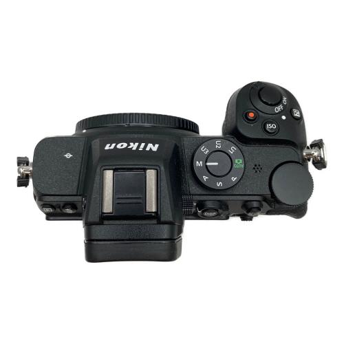 Nikon (ニコン) ミラーレス一眼カメラ Z5