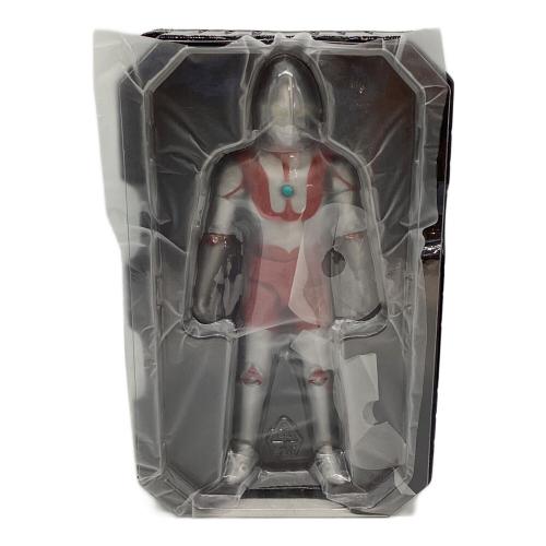 S.H.Figuarts (エス・エイチ・フィギュアーツ) ウルトラマン S.H.Figuarts(真骨彫製法) ウルトラマン