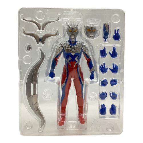 S.H.Figuarts (エス・エイチ・フィギュアーツ) ウルトラマンゼロ ウルトラマン