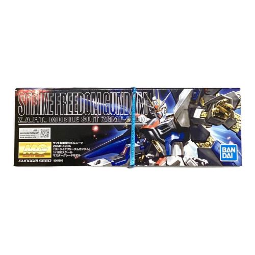 BANDAI (バンダイ) MG 1/100 ZGMF-X20A ストライクフリーダムガンダム ガンプラ