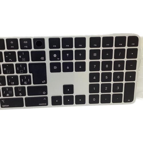 Apple (アップル) キーボード A2520