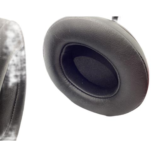 beats (ビーツ) ワイヤレスヘッドホン ブラック×レッド A1914