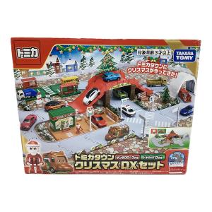 TAKARA TOMY (タカラトミー) トミカ トミカタウンクリスマスDXセット サンタクロース・トナカイバス付