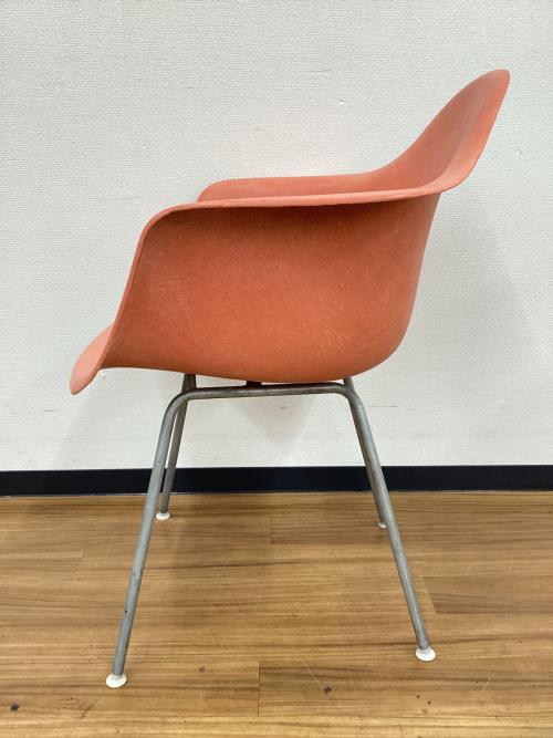 Herman Miller (ハーマンミラー) アームシェルチェア 4レッグベース GATC社 ダブルトライアングルスタンプ(1959～1962)