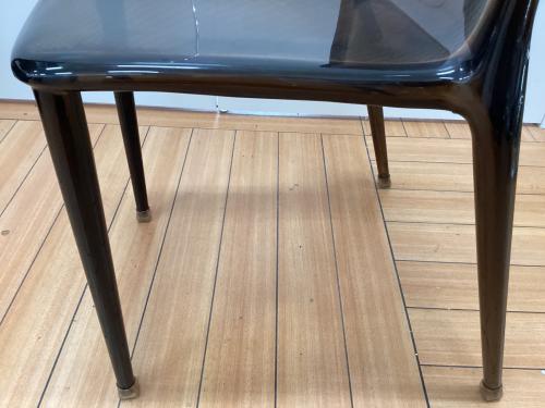 Kartell (カルテル) ダイニングチェアー ブラウン PATRICK JOUIN 1人掛け THALYA