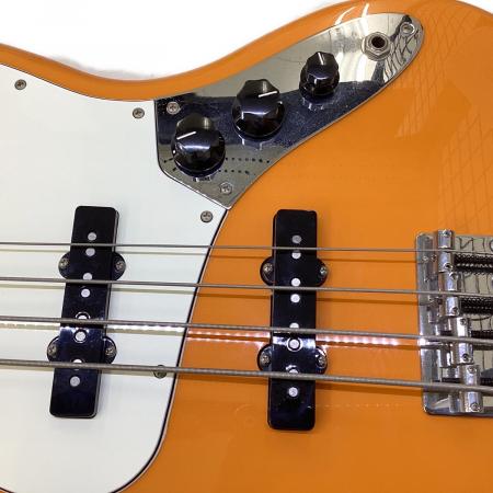 FENDER (フェンダー) エレキベース @ Player Jazz Bass Capri