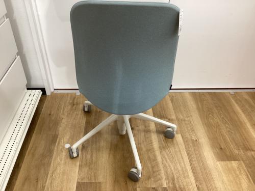 okamura (オカムラ) オフィスチェア グレー×ホワイト 1人掛け CD13WW-FXW9