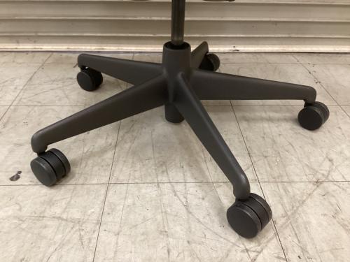 Herman Miller (ハーマンミラー) オフィスチェア ブラック ミラチェア 2009年 @ 1人掛け MR113AAM