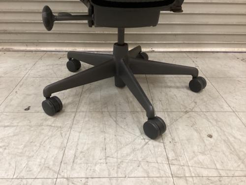 Herman Miller (ハーマンミラー) オフィスチェア ブラック ミラチェア 2009年 @ 1人掛け MR113AAM