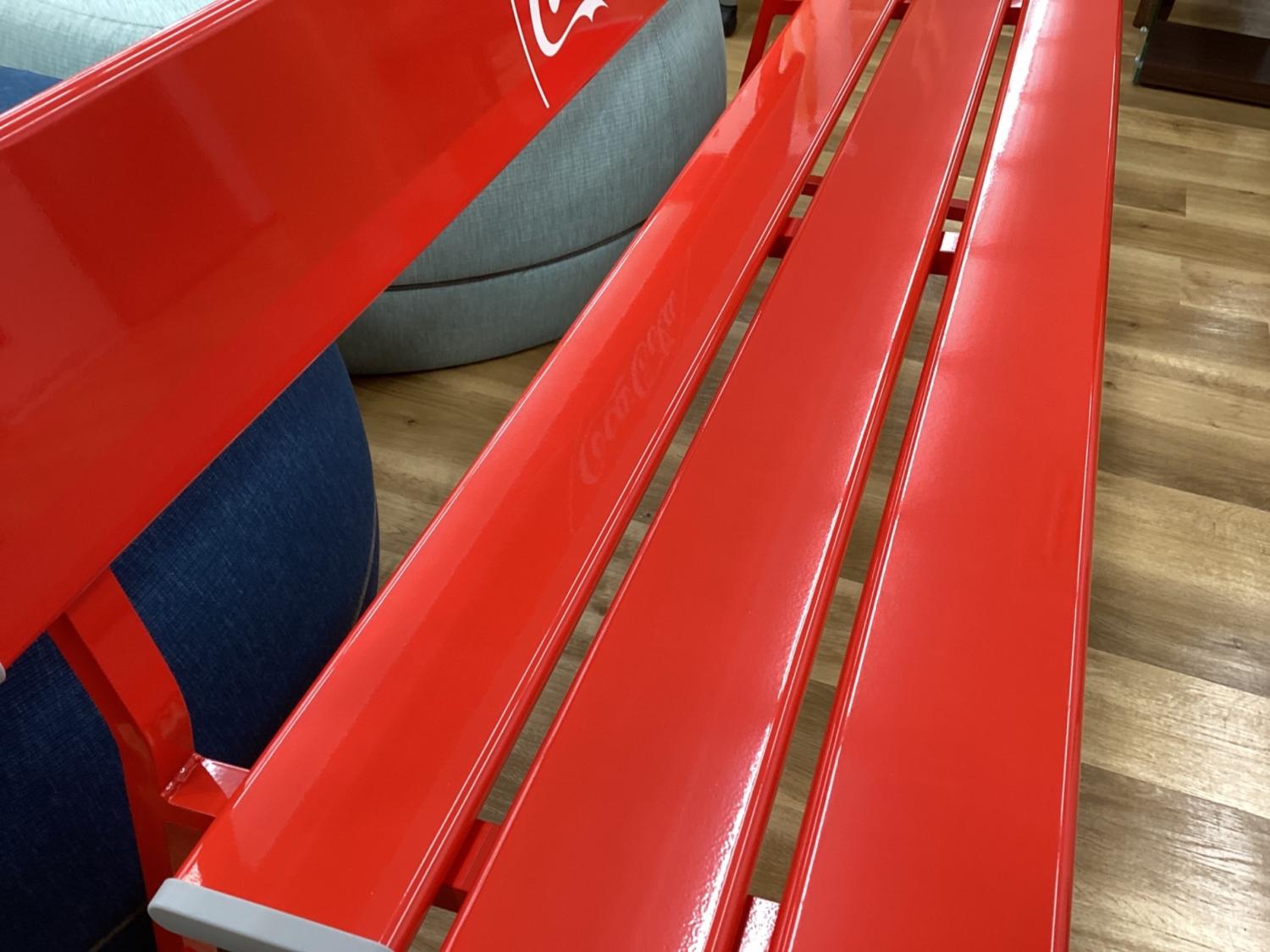 Coca Cola (コカコーラ) ベンチ レッド GAB-1500CR-N｜トレファクONLINE