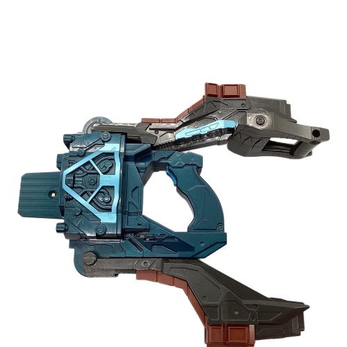 仮面ライダーガヴ (カメンライダーガヴ) DX変身銃ヴァレンバスター仮面ライダーヴァレン完全なりきりセット ベルト留め欠品