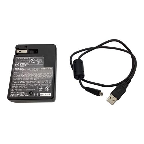 Nikon d3200 充電器付き Nikon (ニコン) デジタル一眼レフカメラ D3200 2472万画素 専用