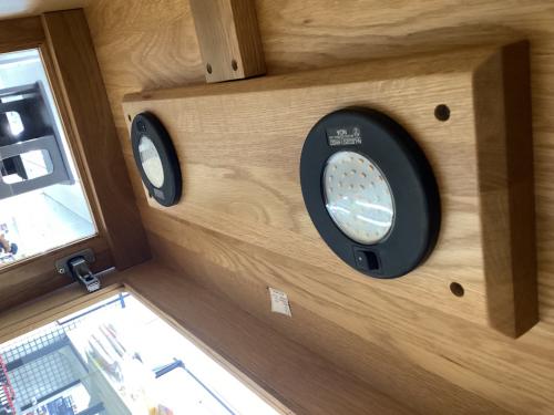 起立木工 (キリツモッコウ) キュリオケース ナチュラル 251 ダウンライト付 1枚扉 木製 ノルディ