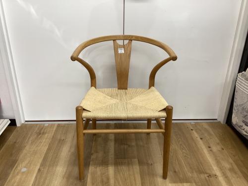 ダイニングチェアー  ベージュ