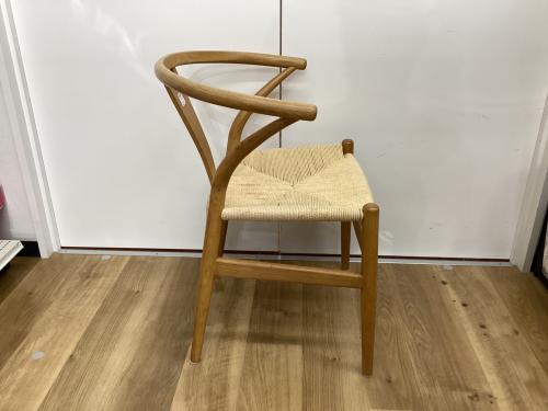 ダイニングチェアー  ベージュ