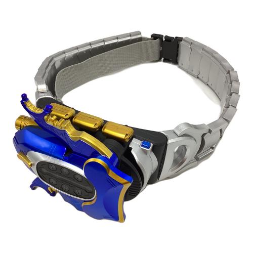 BANDAI ＣＳＭ ガタックゼクター　電池入れ部分液漏れ跡有