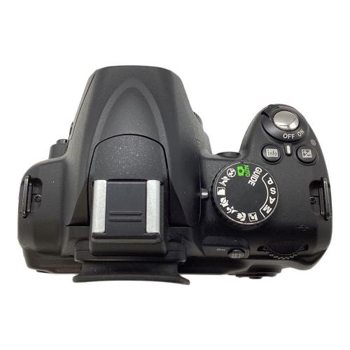Nikon (ニコン) デジタル一眼レフカメラ D3000