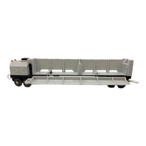 TOMY (トミー) 恐竜運搬列車 「ジュラシック・ワールド」 プラレール