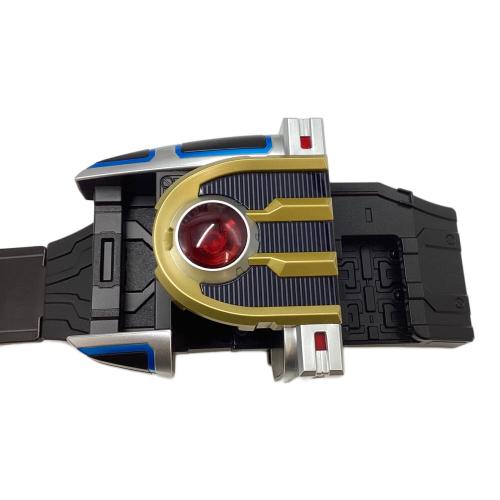 仮面ライダーキバ (カメンライダーキバ) CSMイクサベルト＆イクサライザー 仮面ライダー 開封品