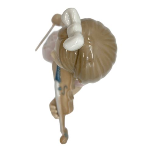 LLADRO (リヤドロ) アンティーク小物 バイオリンと少女 1034