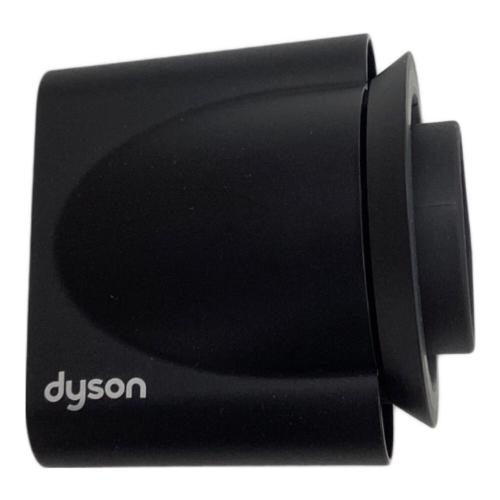 dyson (ダイソン) Supersonic Originヘアドライヤー アタッチメント付属品付 HD08 2022年製