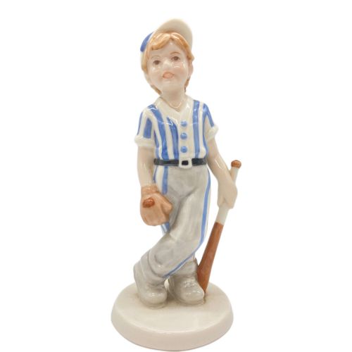 ROYAL COPENHAGEN (ロイヤル・コペンハーゲン) フィギュリン 野球をする少年