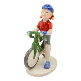 ROYAL COPENHAGEN (ロイヤル・コペンハーゲン) フィギュリン 自転車に乗る少女