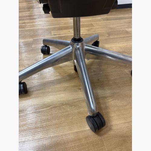 Herman Miller (ハーマンミラー) ワークチェアー ブラック 236 AE113AFB アーロンチェア ポスチャーフィット