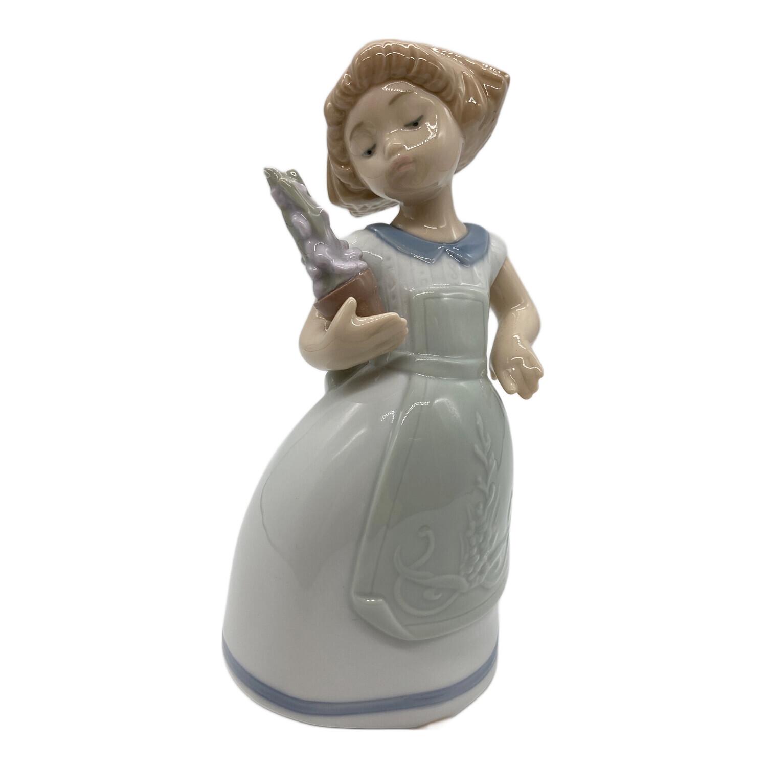 LLADRO NAO (リヤドロ ナオ) フィギュリン 可愛いお花グラジオラス