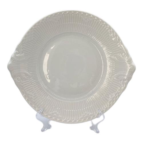 ROYAL COPENHAGEN (ロイヤル・コペンハーゲン) プレート ホワイトフルーテッド