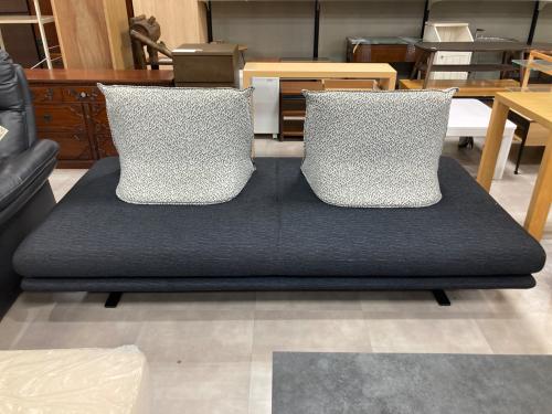 ligne roset (リーンロゼ) 2人掛けソファ ブラック×グレー 背クッション2個付 ファブリック ROSETPRADO Christian Werner