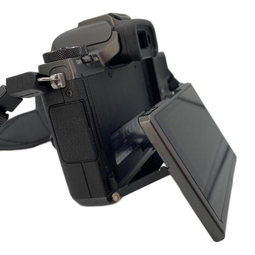 CANON (キヤノン) デジタル一眼レフカメラ キズ有 EOS M5 2420万画素(有効画素) APS-C 22.3mm×14.9mm CMOS 専用電池 SDHCカード/SDカード/SDXCカード 311051000783