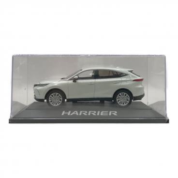 NOREV (ノレブ) 1/18スケールミニカー BMW 550i BMW特注｜トレファクONLINE